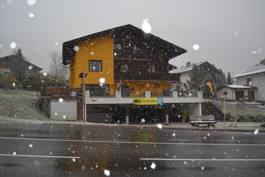 Guesthouse Mountain View Großkirchheim Εξωτερικό φωτογραφία